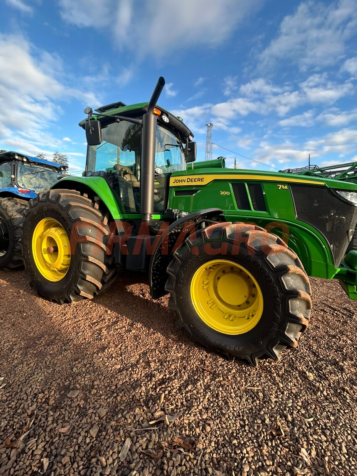 Trator John Deere 7M200