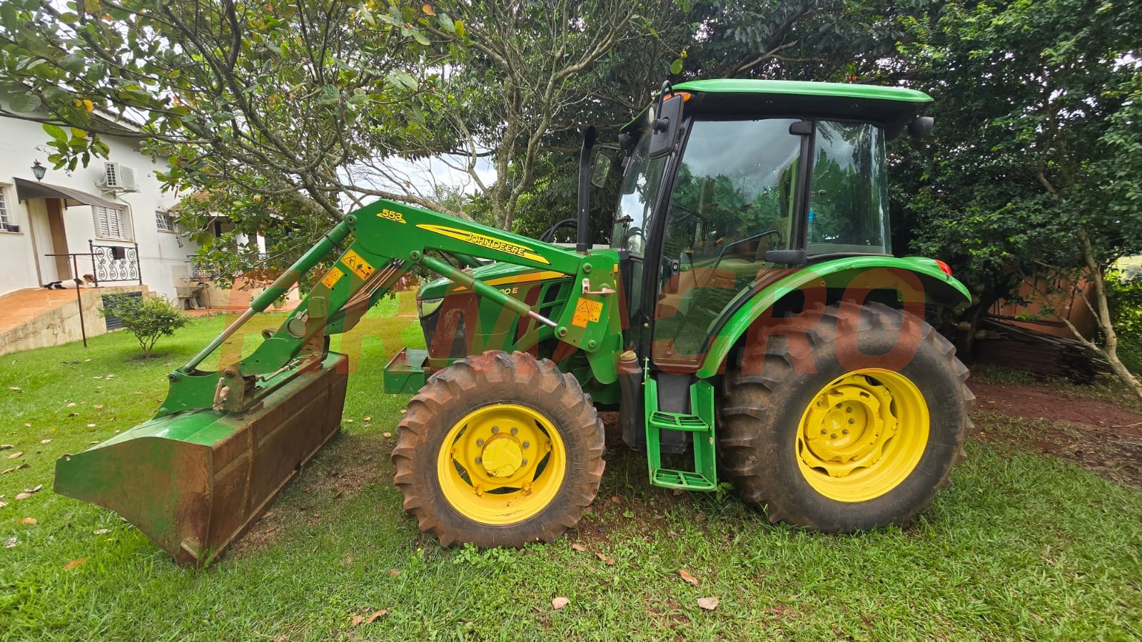 Trator John Deere 5080E
