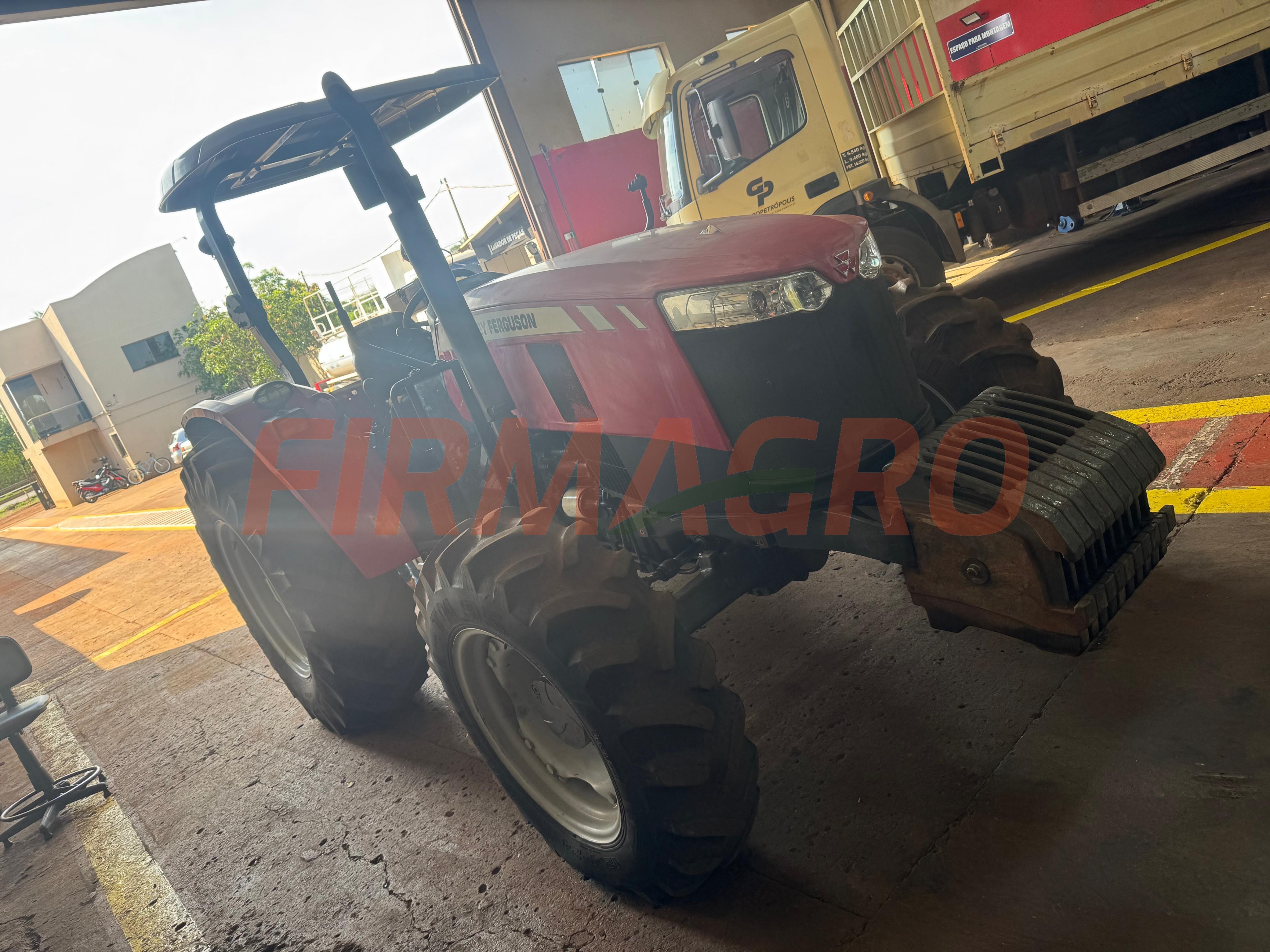 Trator Massey Ferguson MF 4707